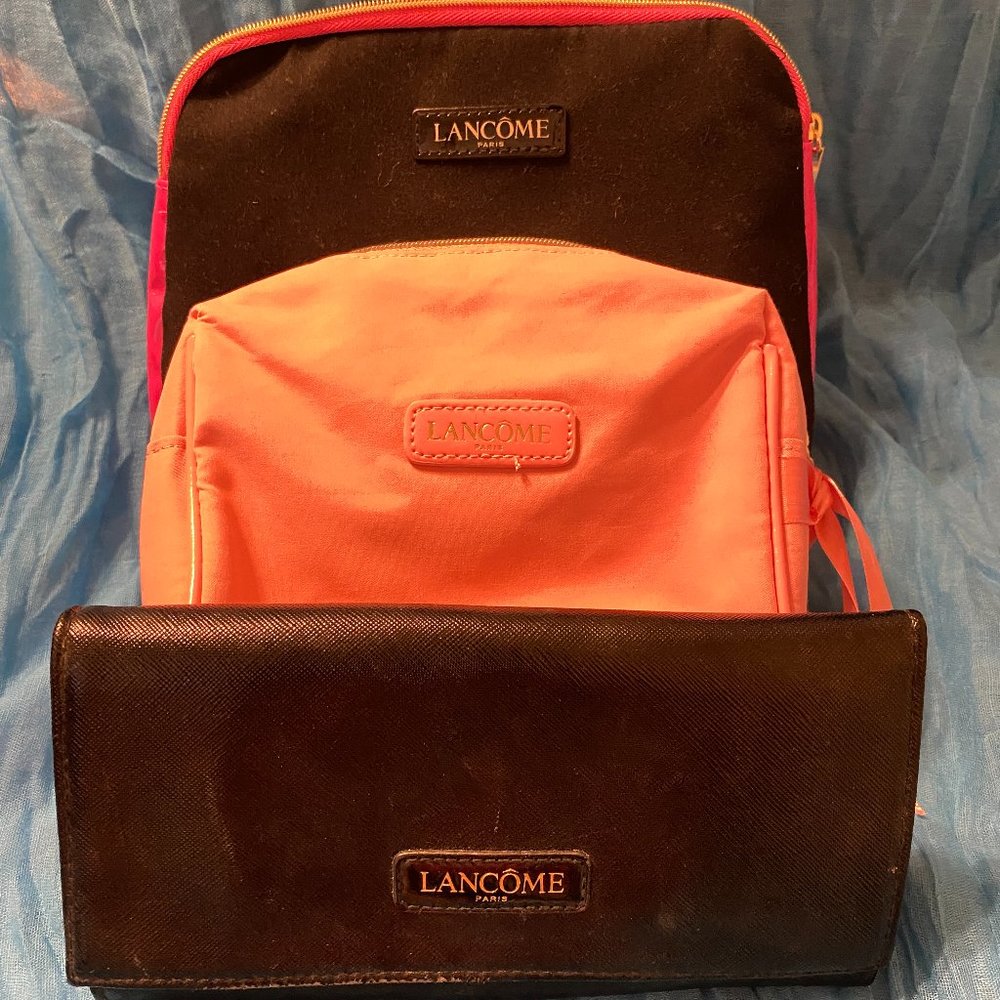 Lancôme cosmetic bundle